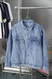 Picture of LV Sweater Suits _SKULVS-XLhgntx1741142